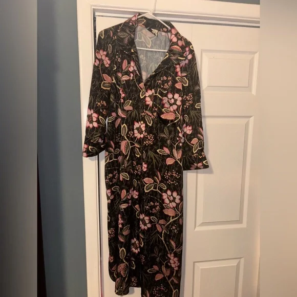 Tuckernuck | Dresses | Tuckernuck Black And Pink Floral Dress | Poshmark